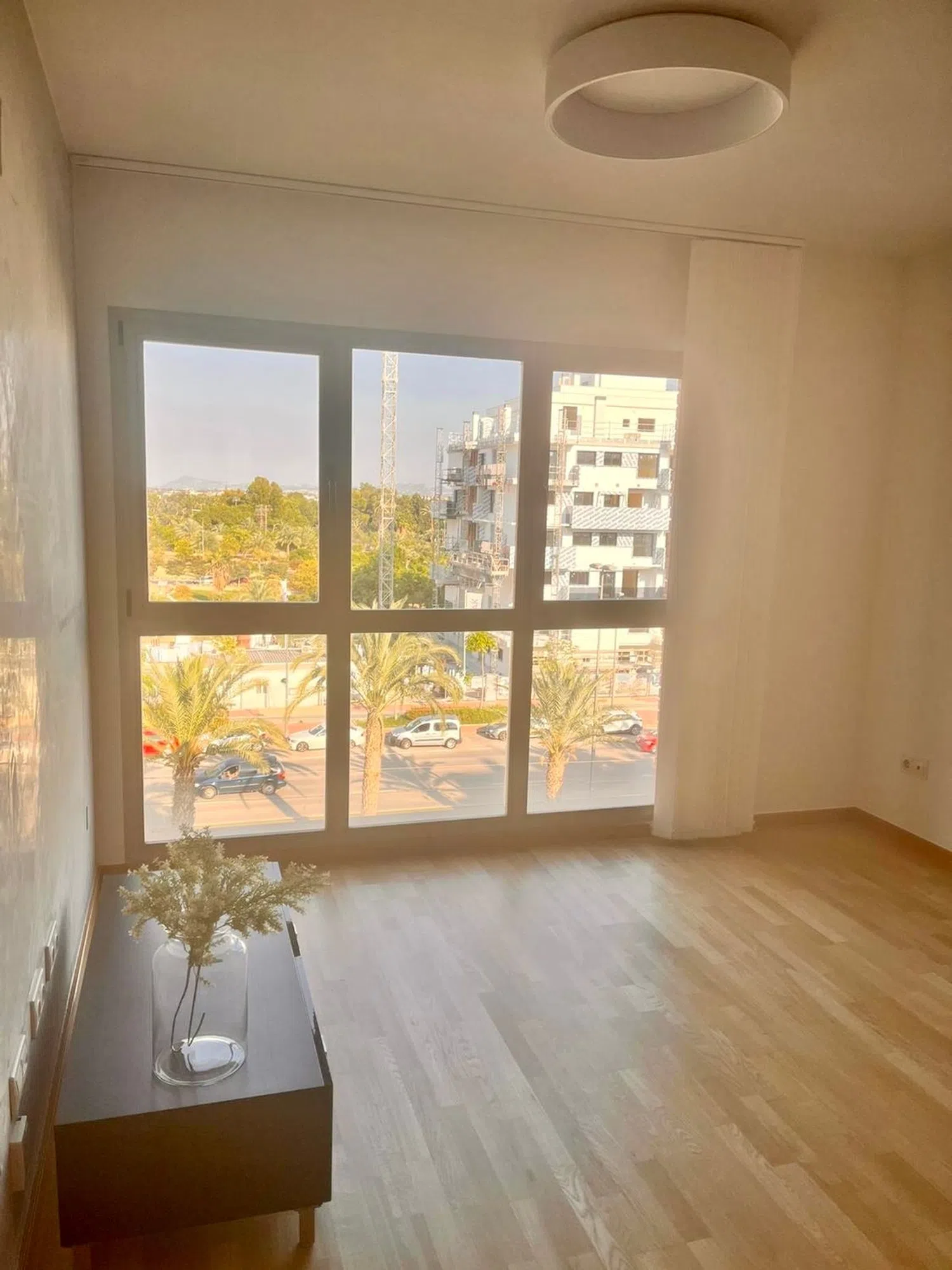 Piso en avenida Don Juan de Borbon, 83 - Foto 1