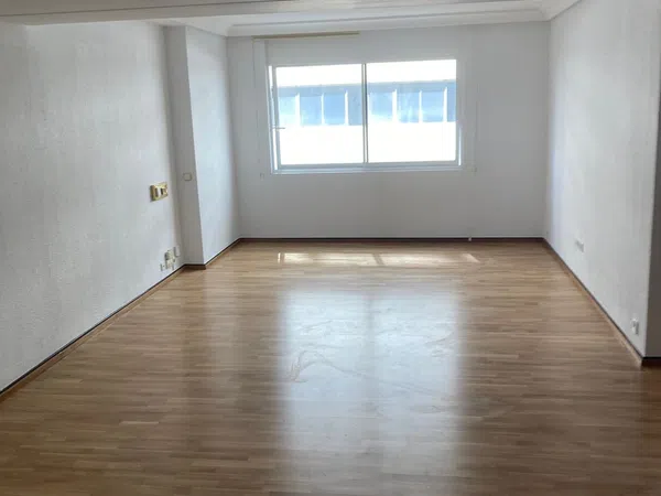 Piso en calle de Castelló, 115
