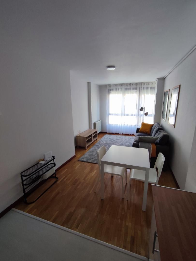Apartamento en  Calle Torrecerredo 31 - Foto 3
