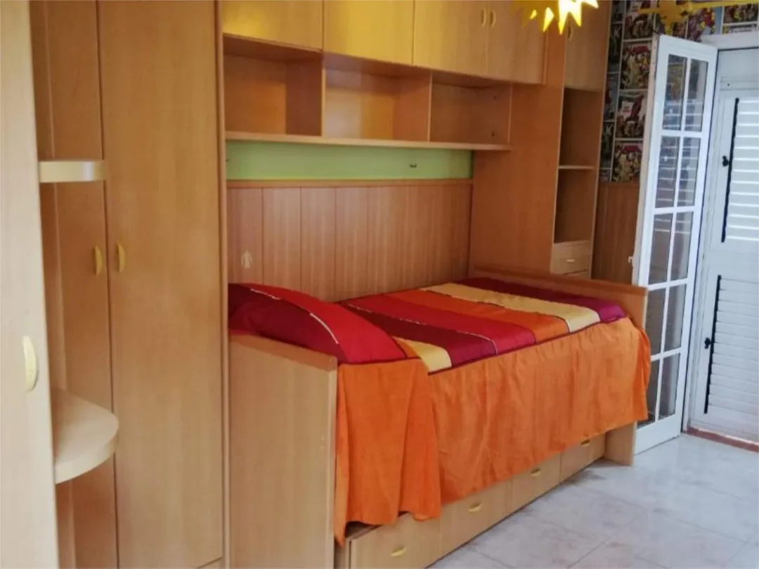 Casa adosada en  Avenida de los Majuelos 64 - Foto 6