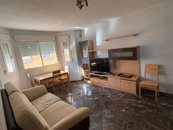 Piso en calle Olivo, 3