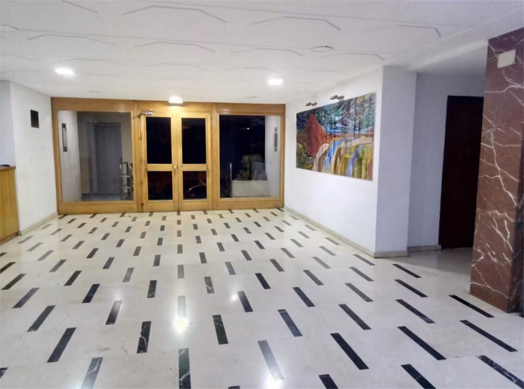 Apartamento en  Calle Castillo de Aroche 1 - Foto 4