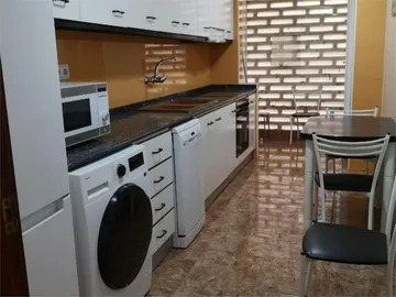 Piso en  Carrer de Campoamor 64 - Foto 5