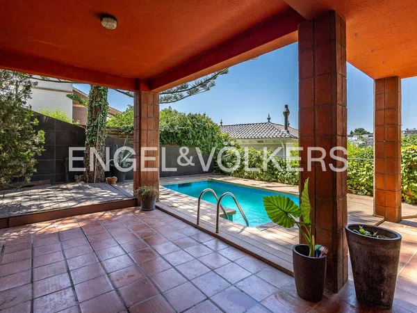 Casa o chalet independiente en La Miranda - Ciutat Diagonal - Foto 32