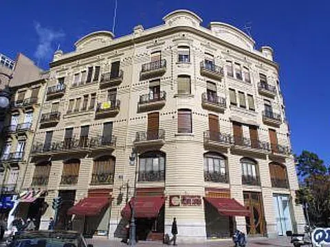 Estudio en calle Ruzafa, 19