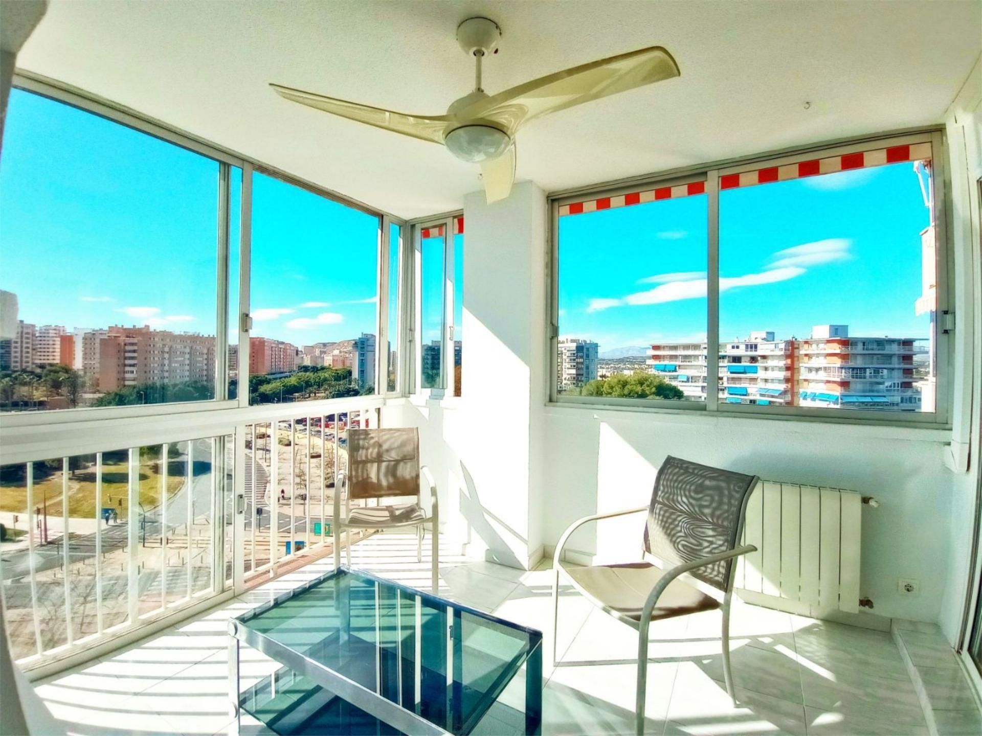 Piso en  Avenida de Holanda 22