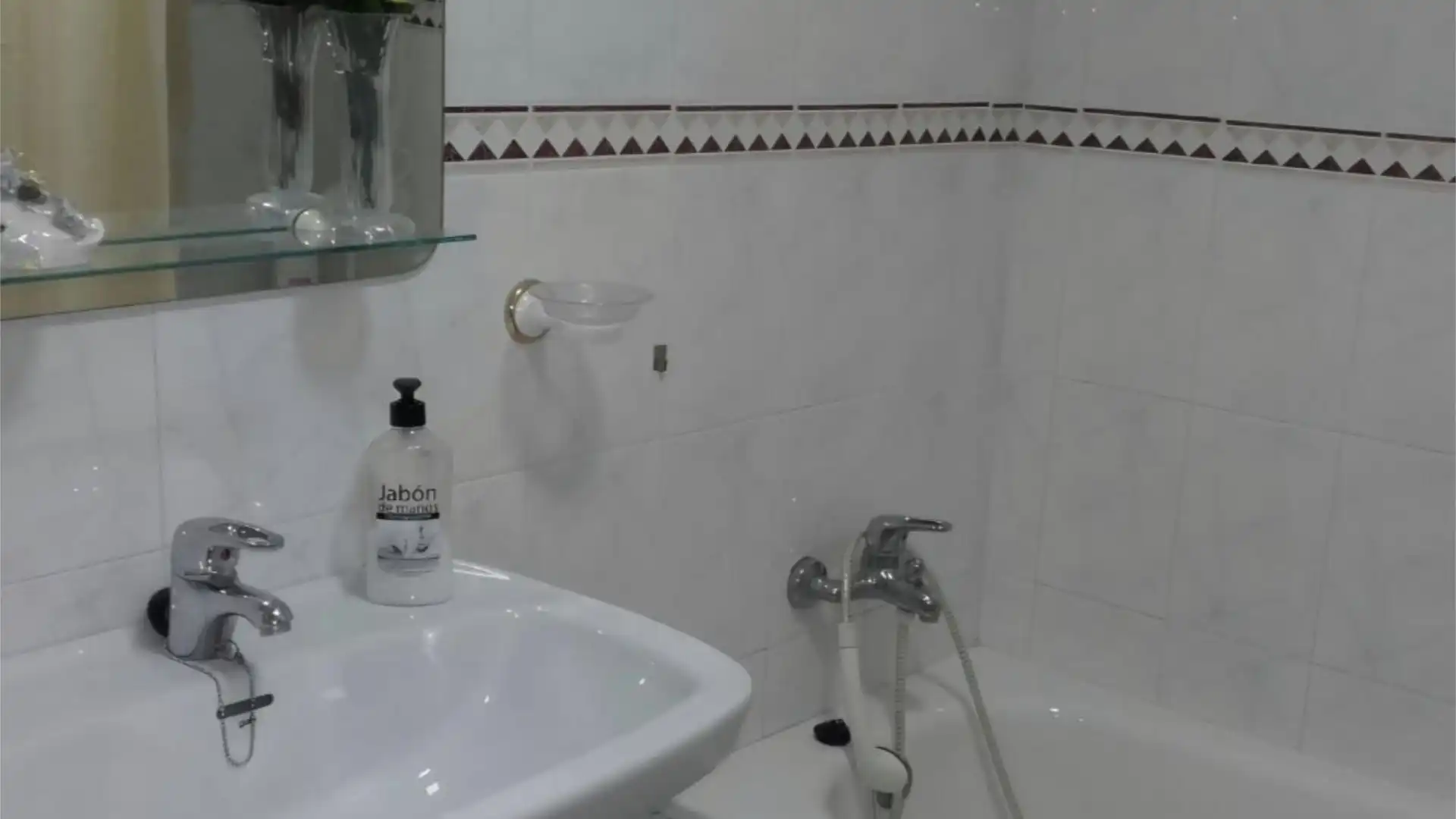 Piso en  Avinguda de la Marina Baixa 28 - Foto 9