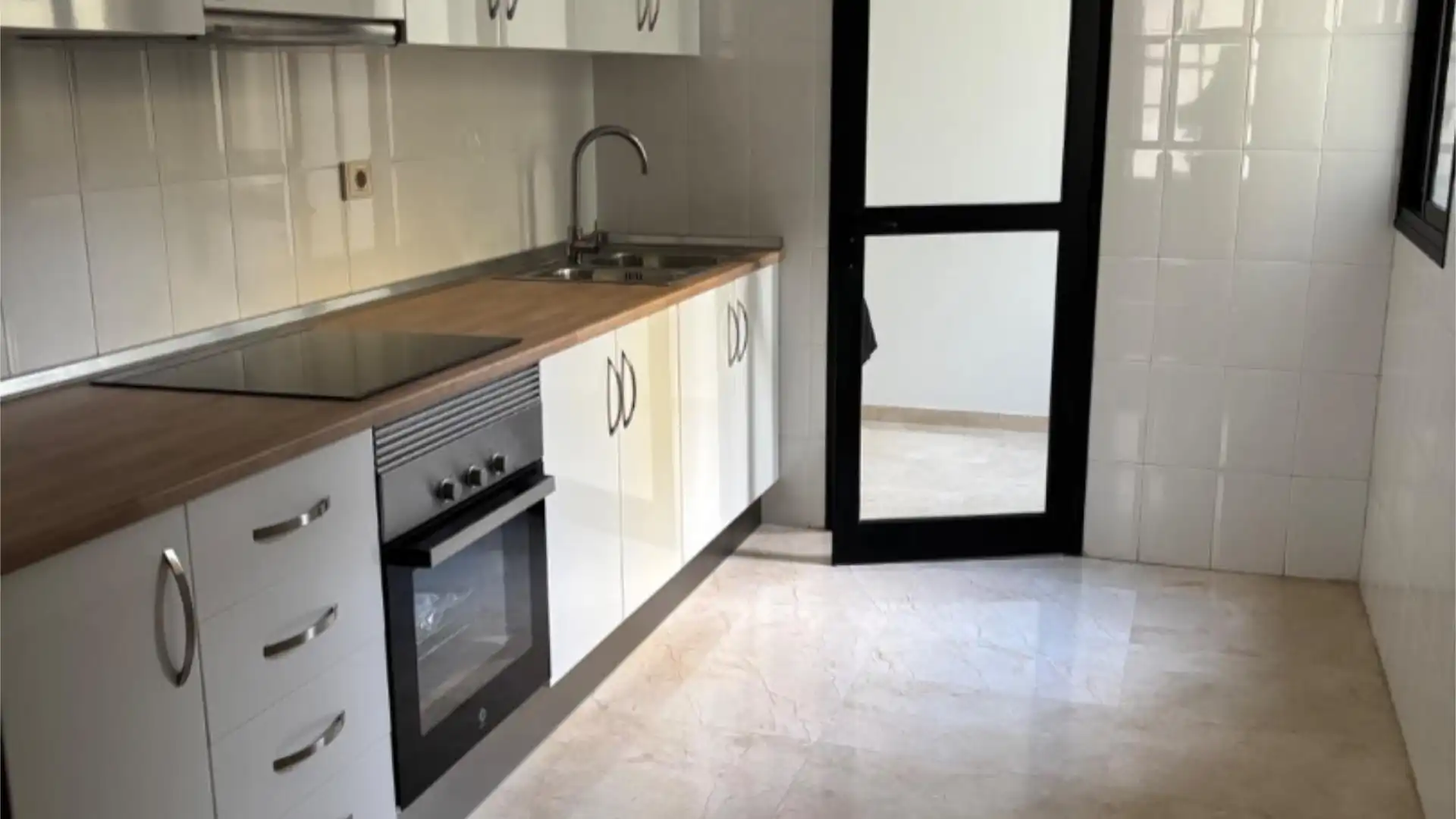 Piso en  Avenida Pintor Felo Monzón 34 - Foto 3