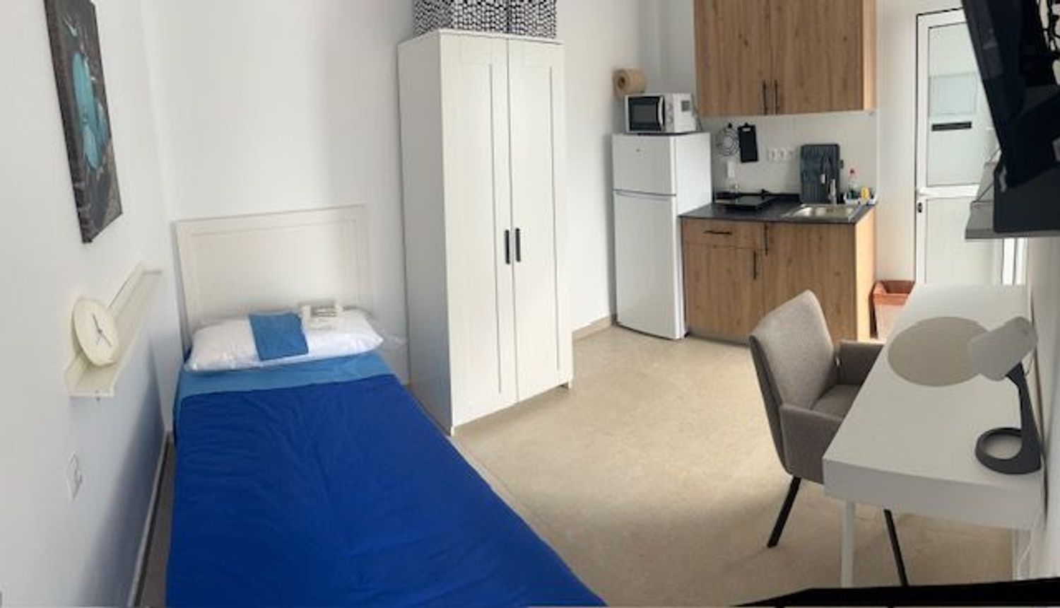 Estudio en alameda de Barceló, 26 - Foto 1