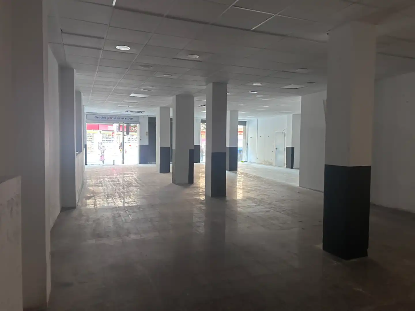 Local comercial en  Avinguda de Josep Tarradellas - Foto 7