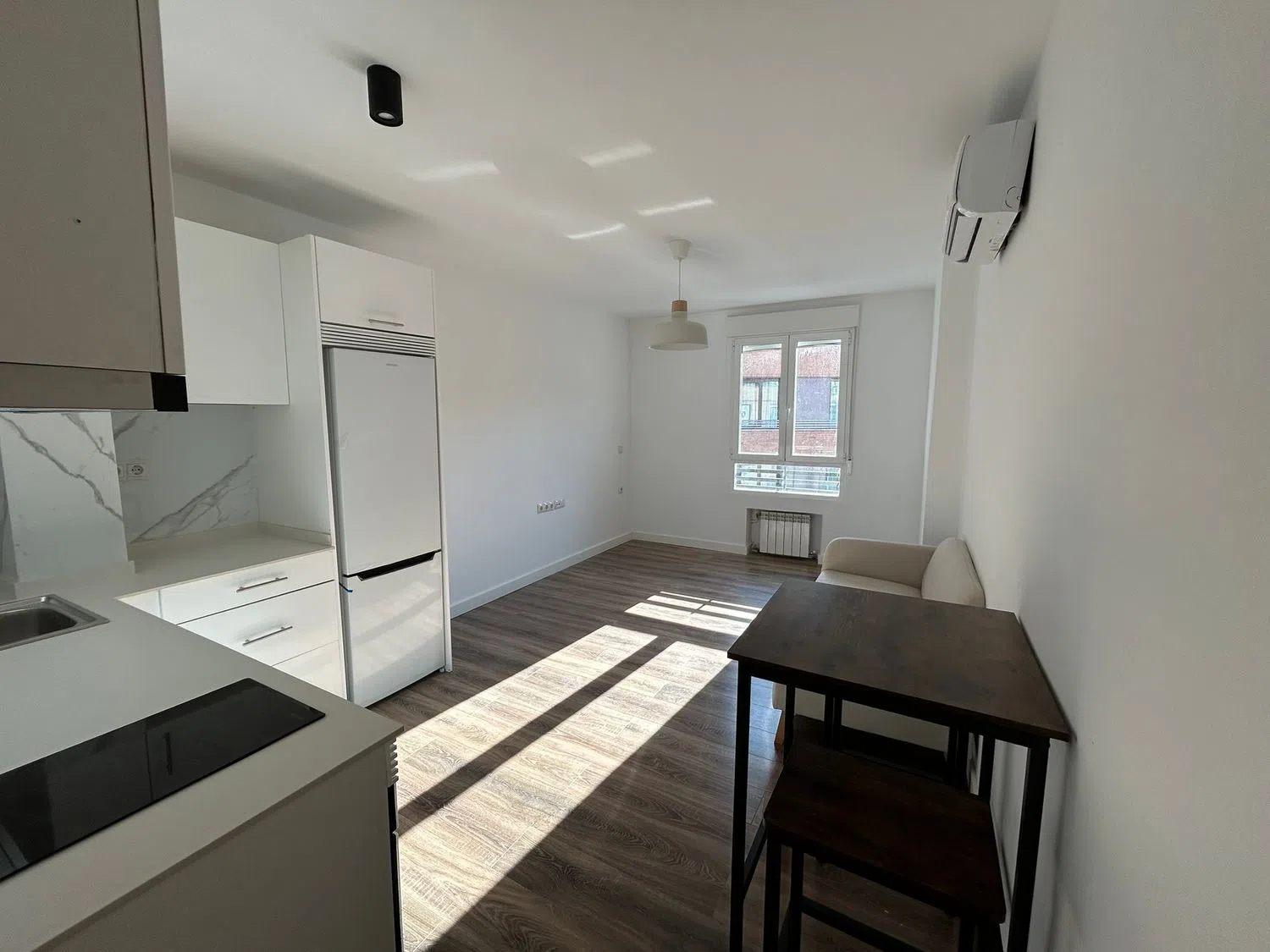 Estudio - Foto 1