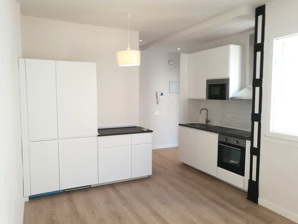 Piso en plaza de Gabriel Miró, 4