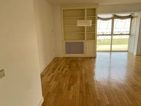 Piso en calle Monasterio de Guadalupe, 4