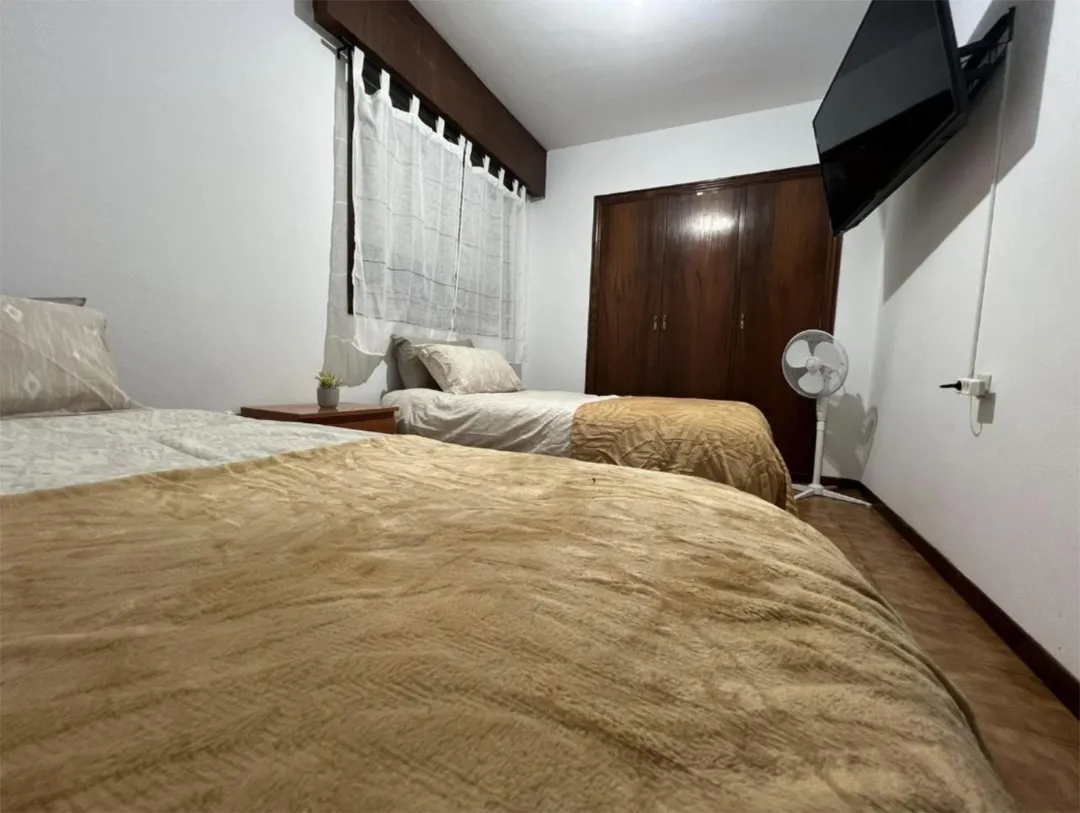 Piso en  Avenida Rosalía de Castro 32 - Foto 6