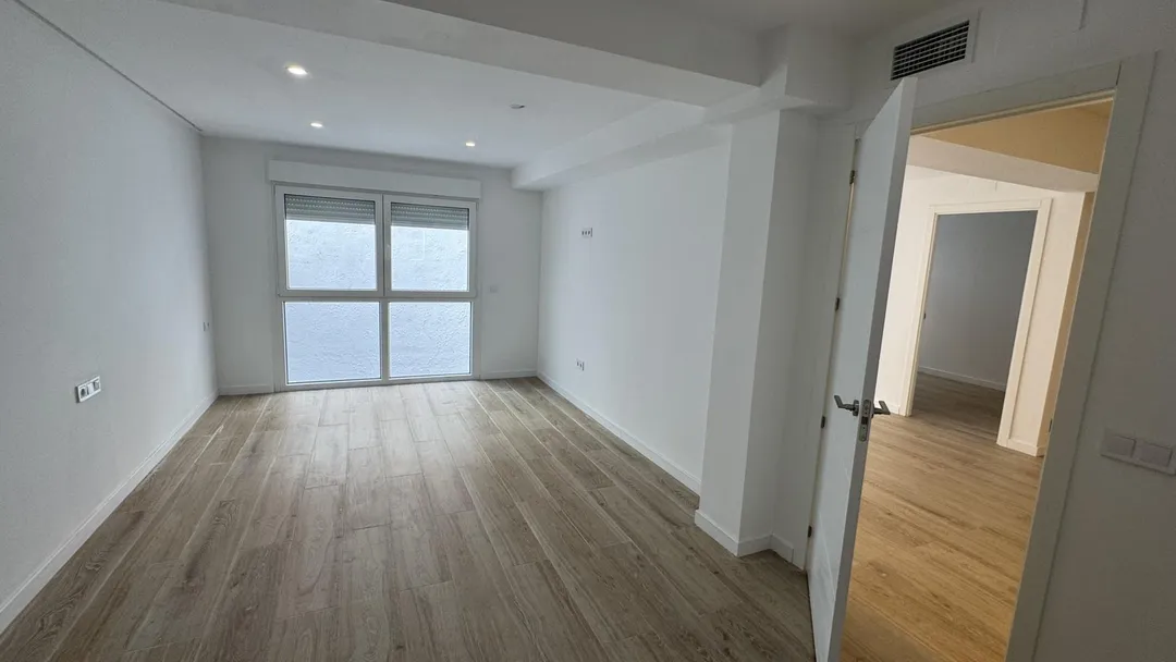 Piso en  Carrer de Josep Miquel 25B - Foto 4