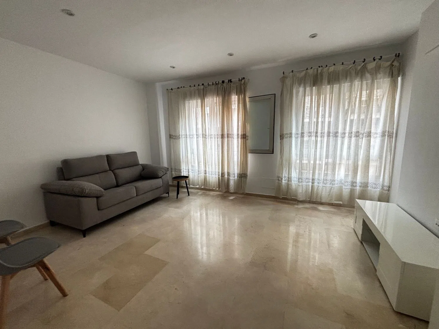 Piso en calle Ambrosio de Salazar, 1 - Foto 2