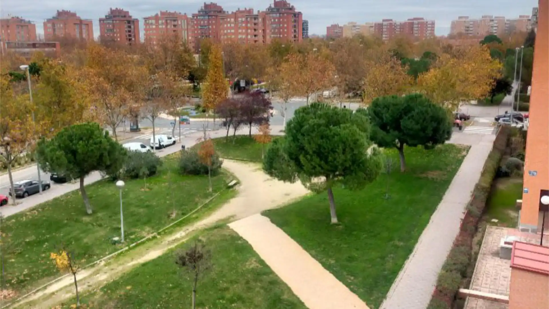 Piso en  Calle de las Trece Rosas 8 - Foto 1