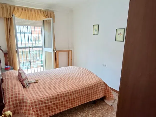 Chalet adosado en calle Marinaleda, 51 - Foto 8