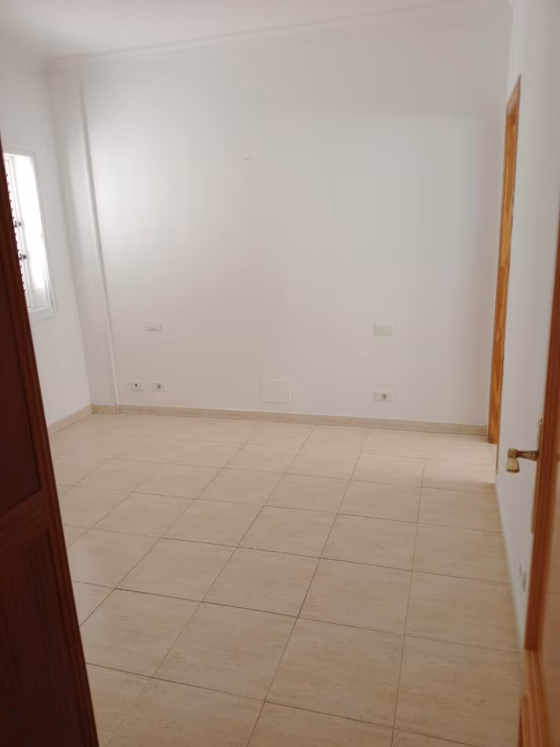 Piso en  Calle Cayetana Manrique 52 - Foto 4