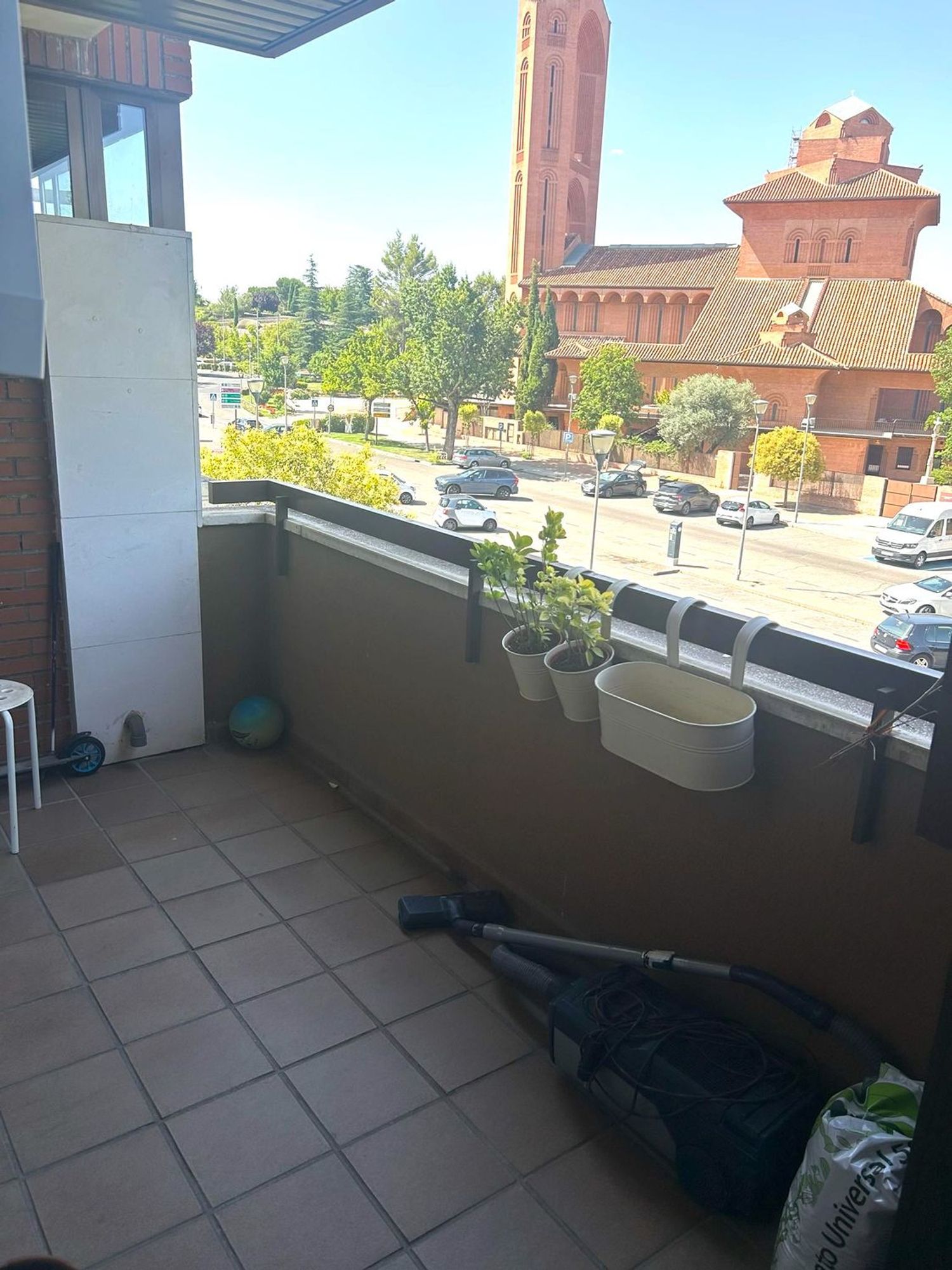 Piso en Calle de Grecia, Zona Avenida Europa - Foto 4