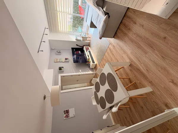 Piso en calle Santa Eulàlia, 186 - Foto 1