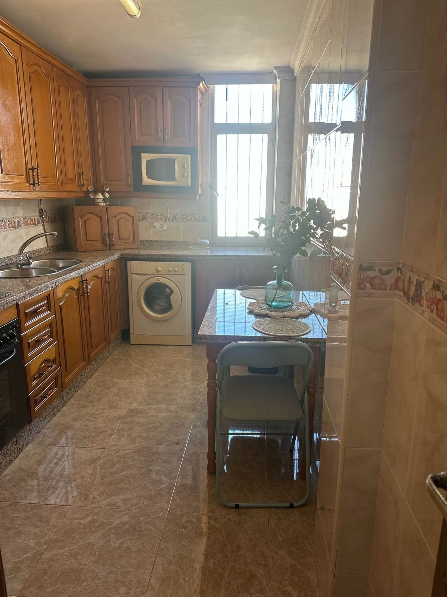 Piso en Calle Sagunto, 73 - Foto 4