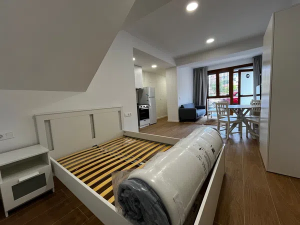 Estudio en Calle de Pere Cabanes, 22, Torrefiel - Foto 1