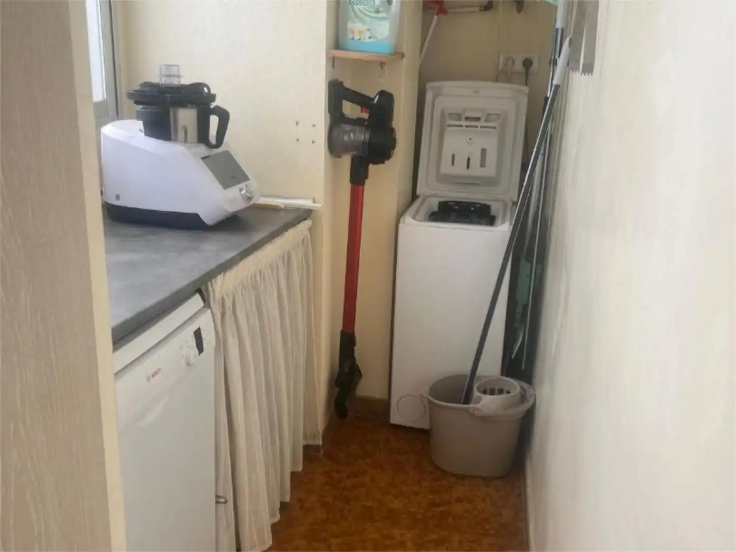 Piso en  Carrer de l'Escultor Viciano 21 - Foto 9