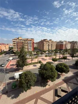 Piso en Ronda Sur - Foto 9