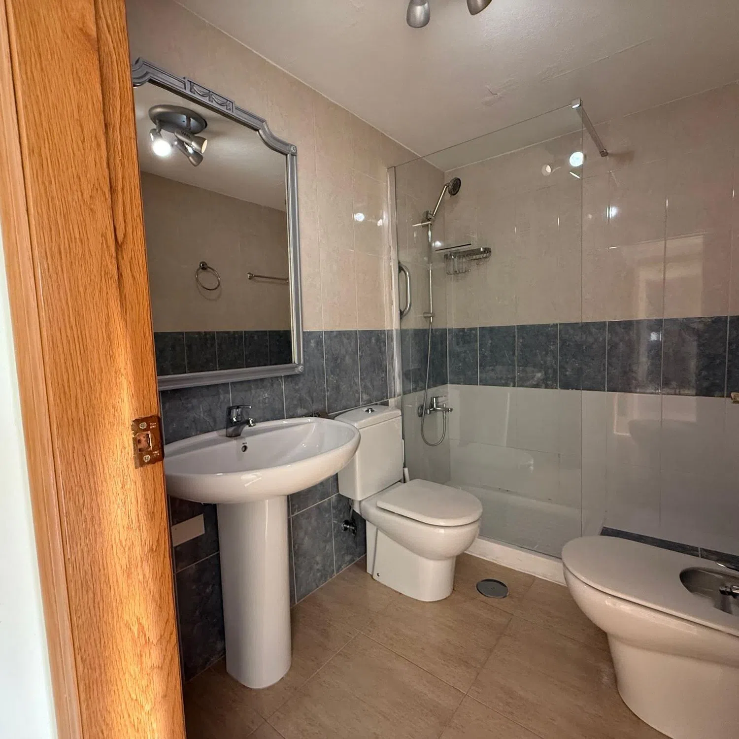 Piso en avenida Don Juan de Borbon, 96 - Foto 5