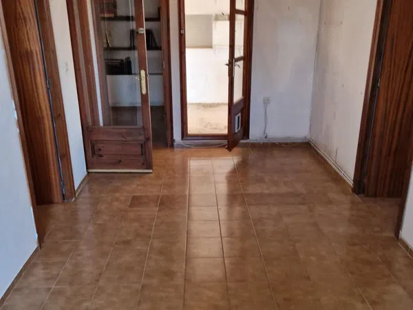 Casa de pueblo en Plaza Garriguella, 7 - Foto 5