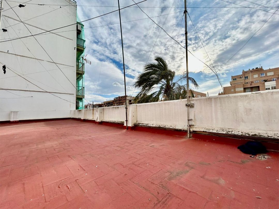 Piso en  Plaça Manuel Sanchís Guarner 13 - Foto 14