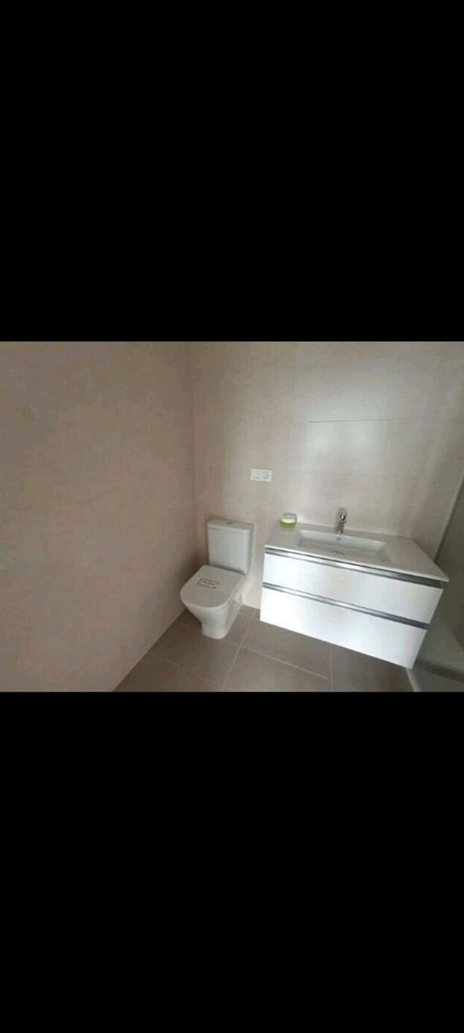 Piso en calle Deportista Pitu Perramón, 4 - Foto 2