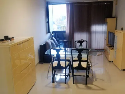 Piso en calle los Llanos Seis, 3