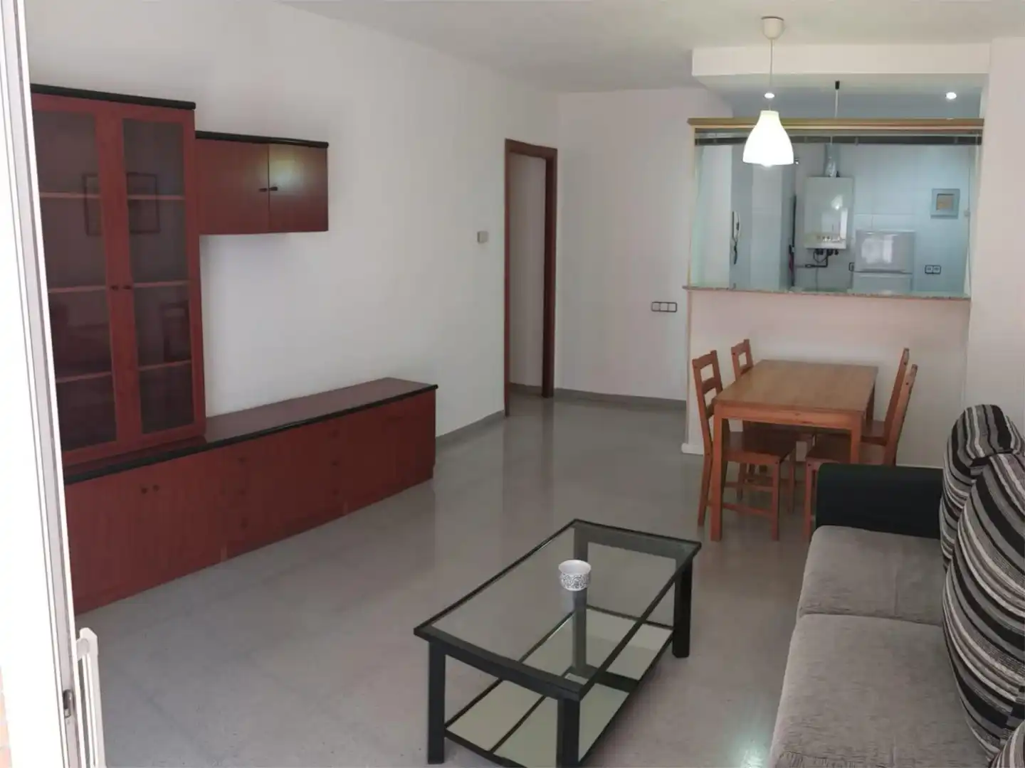 Piso en  Avinguda de la Constitució 200 - Foto 2