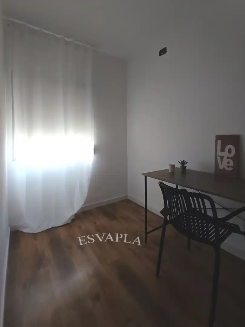 Piso en  Calle Profesores Hermanos Muñoz - Foto 7