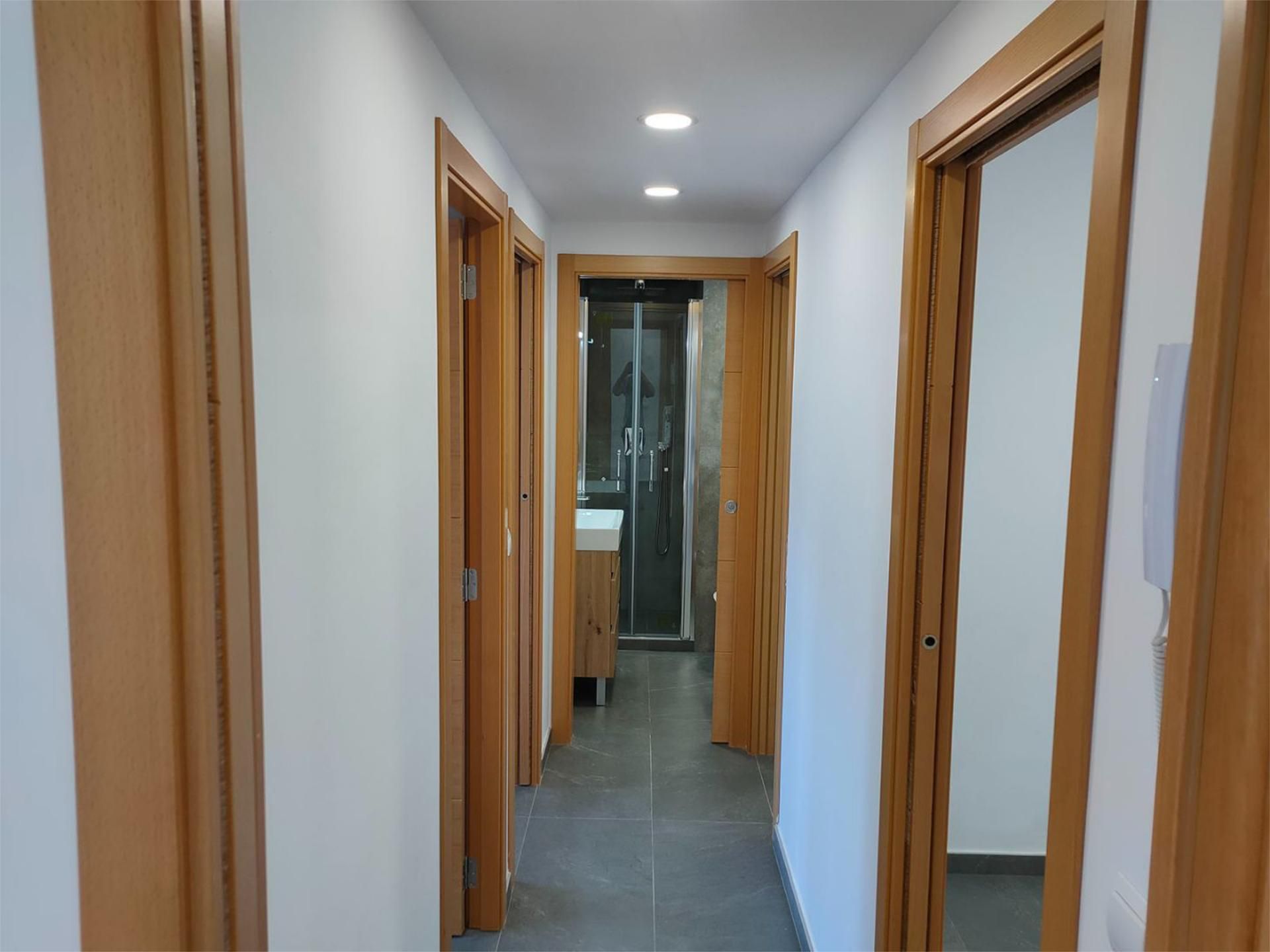 Piso en  Carrer d'Oltà 36 - Foto 3