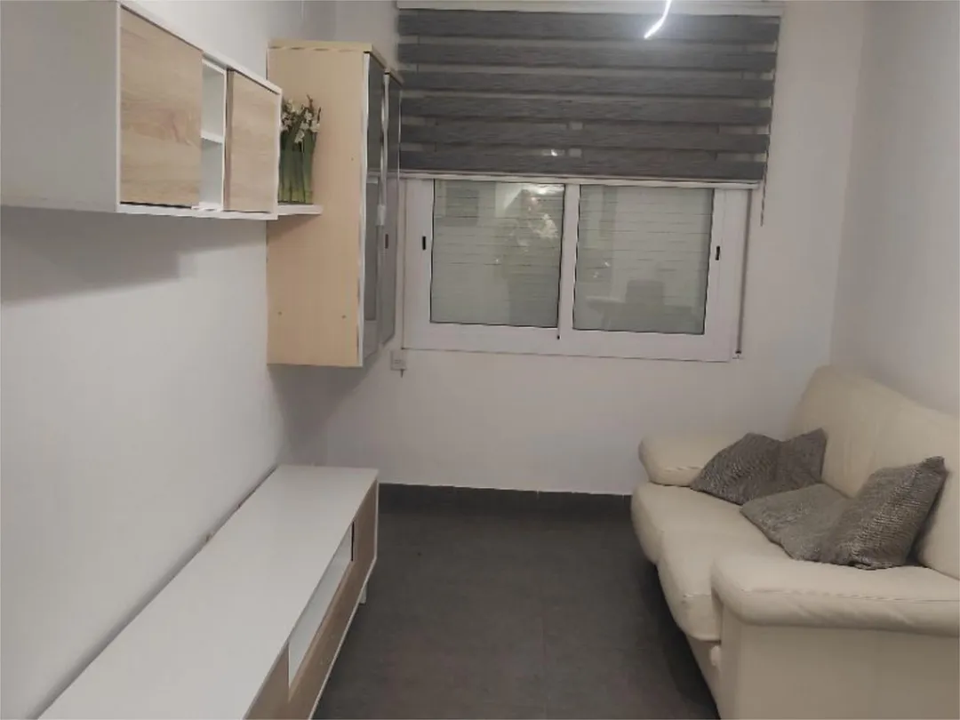 Piso en  Carrer de Sant Lli 4 - Foto 3