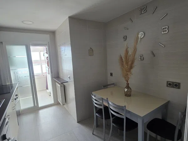 Piso en camino de Perales, 8