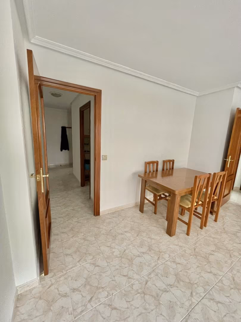 Piso en  Calle Francisco Huerta y Vega 8