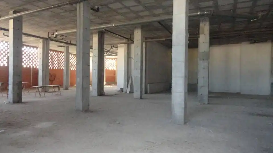 Local comercial en  Calle Alfa - Foto 3