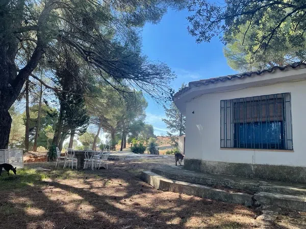 Finca rústica en Carretera general a Tarancon C 200 s/n - Foto 4