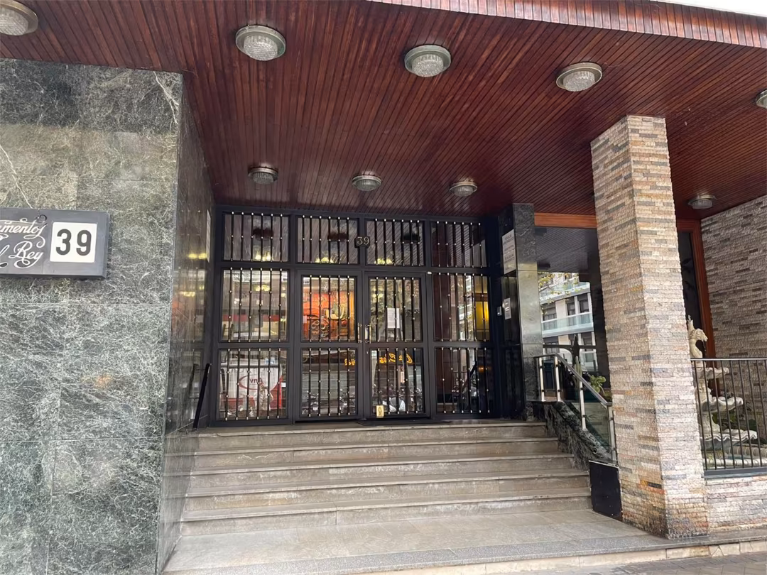 Piso en  Calle de Clara del Rey 39