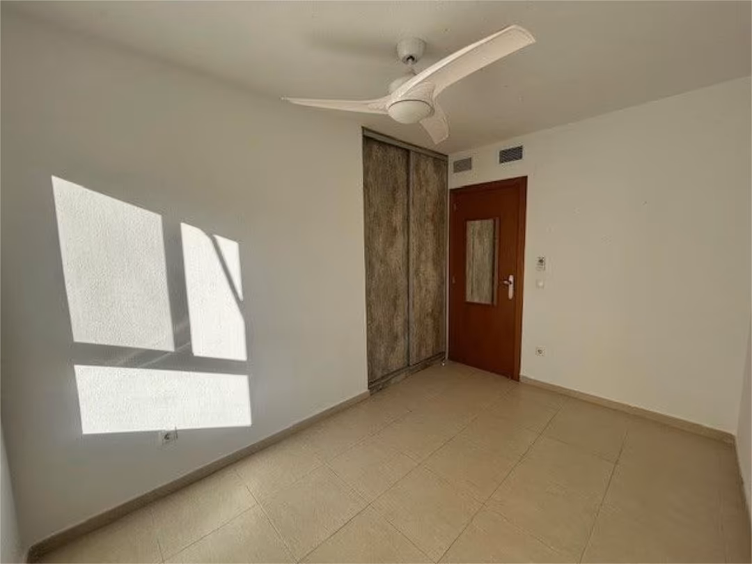 Piso en  Carrer Castell de Castells 14 - Foto 11