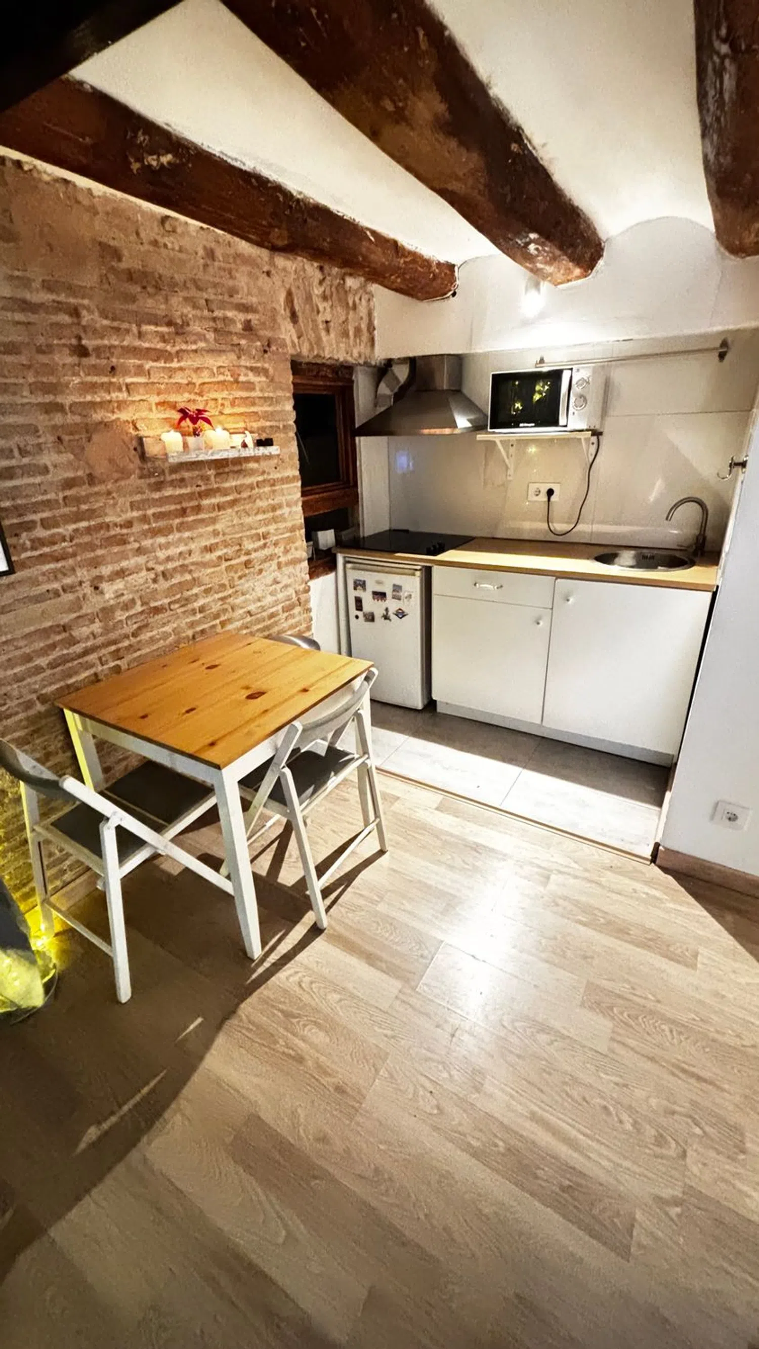 Estudio en calle de Sant Martí, 11 - Foto 8