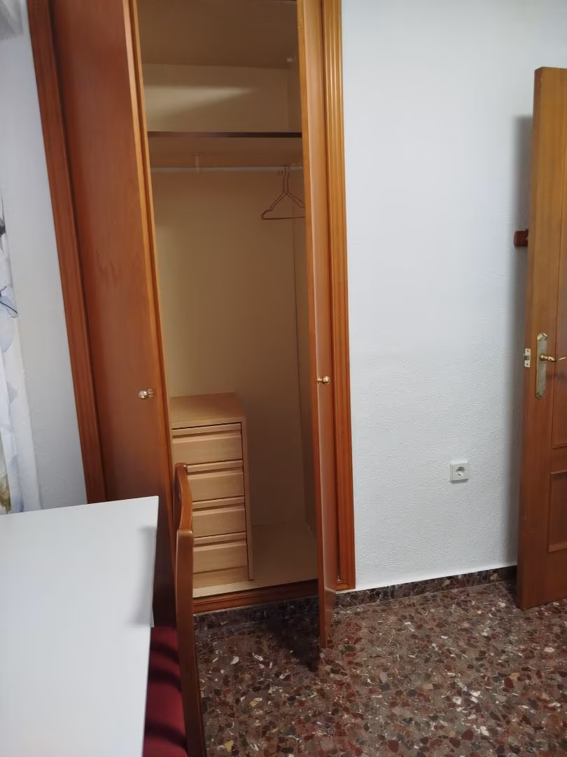 Piso en  Carrer de l'Humanista Frederic Furió 3 - Foto 23