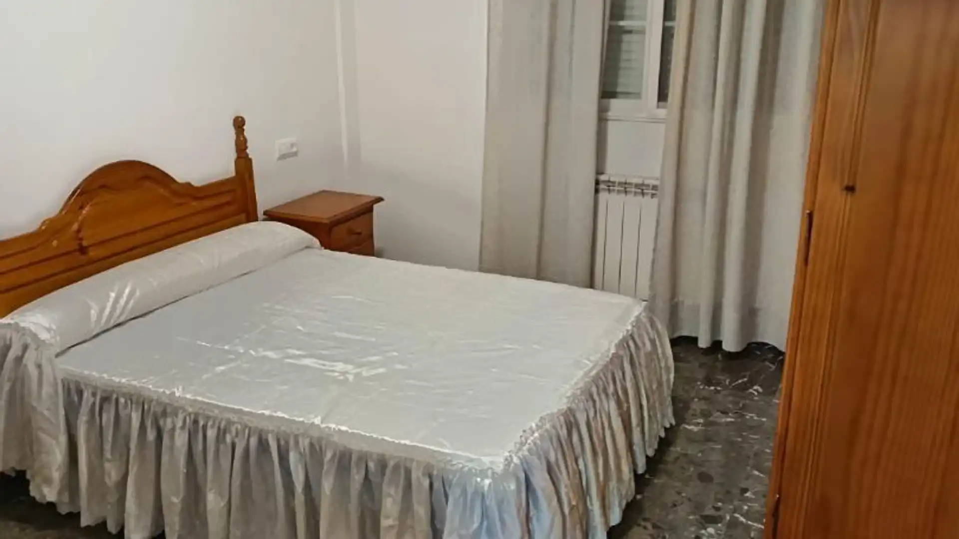 Piso en  Rodrigo de Triana 19 - Foto 1