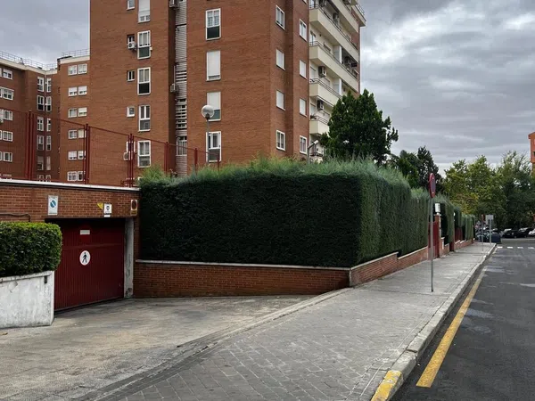 Piso en calle de Puentelarra, 46