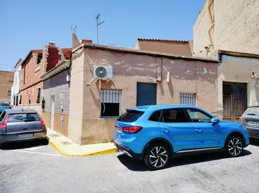 Casa adosada en  Carrer Sierra 19 - Foto 1