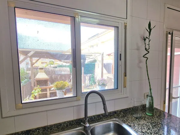 Chalet adosado en Palau-Solità i Plegamans - Foto 12